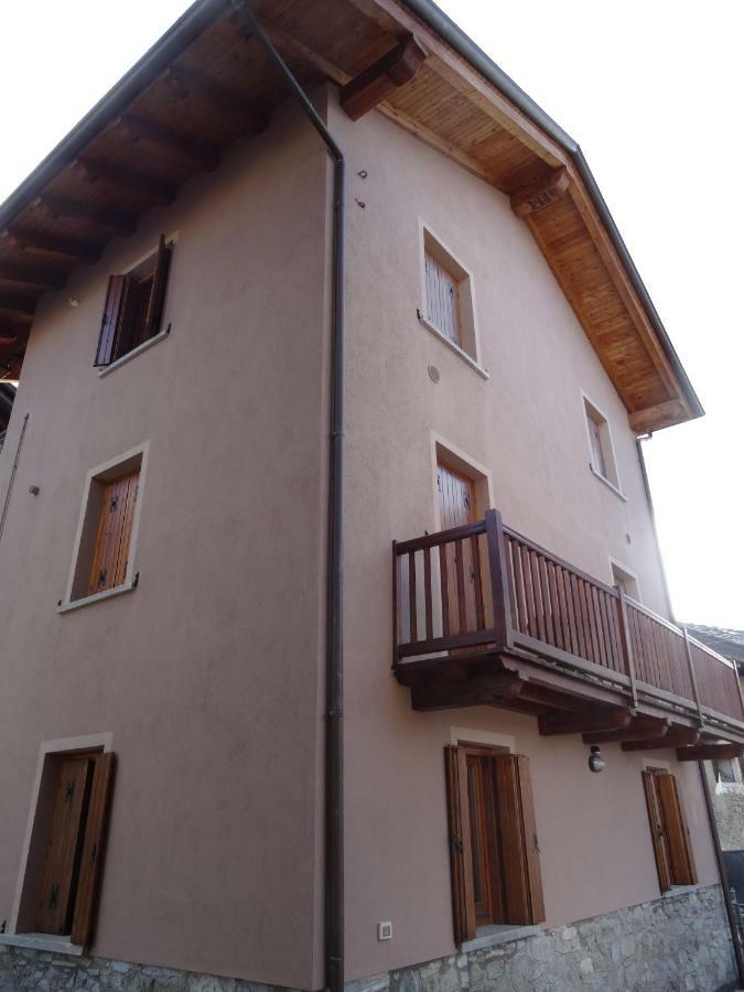 Maison D'Antan Alloggio Ad Uso Turistico Vda Charvensod N 0022 Aosta Exterior foto